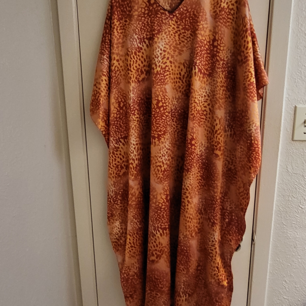 Elegant Orange Patterned Women's Robe - Picture 3 of 8
